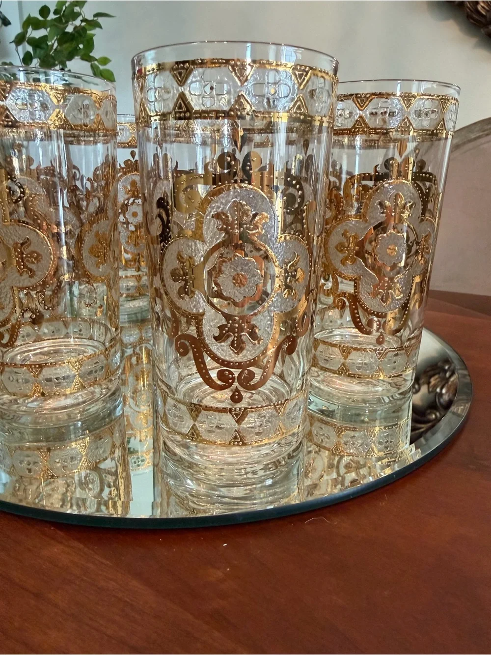 Set of 8 Vintage Mid Century Culver Chantilly highball glasses 22K gold gilding